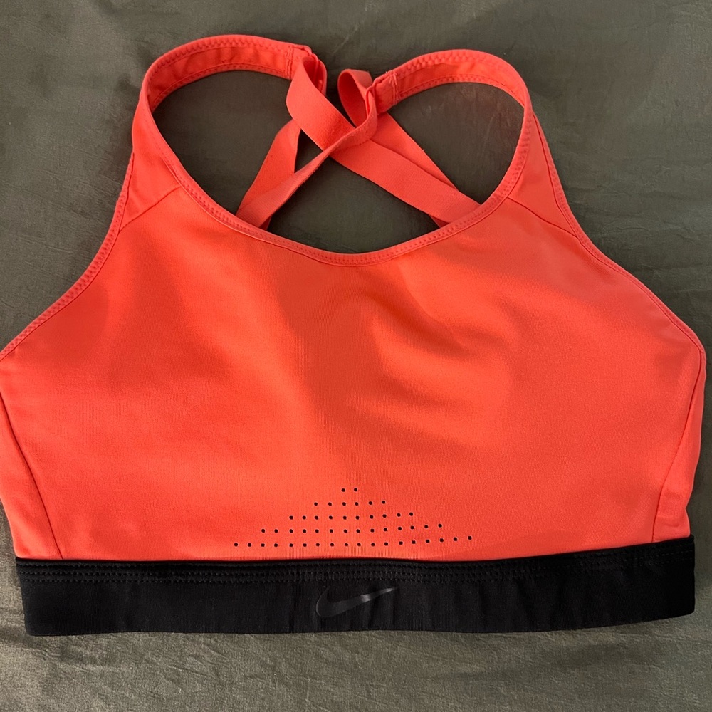 Nike Sports Bra Coral (Medium)
